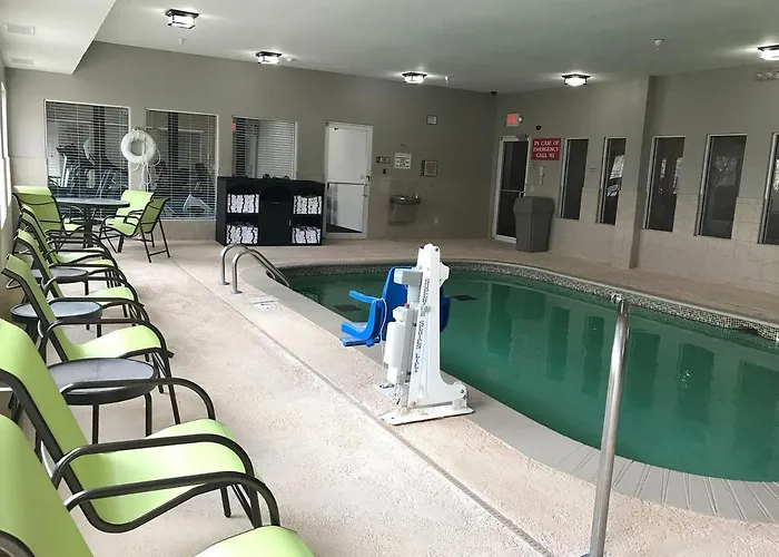 Regency And Suites Hotel