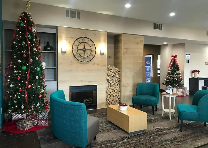 Regency And Suites Hotel