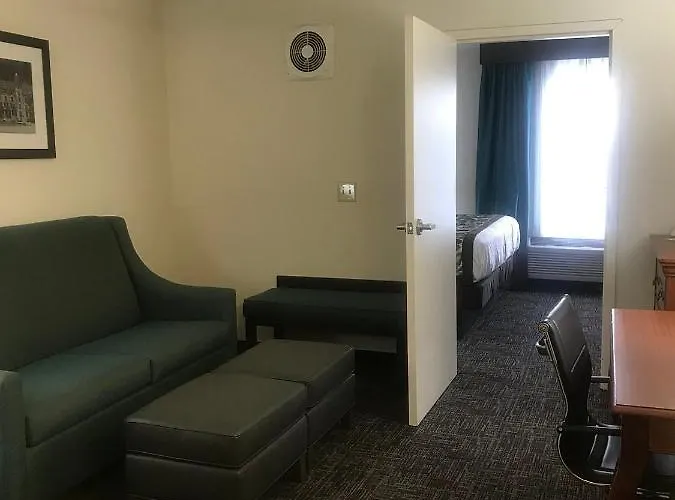 Regency And Suites O'Fallon