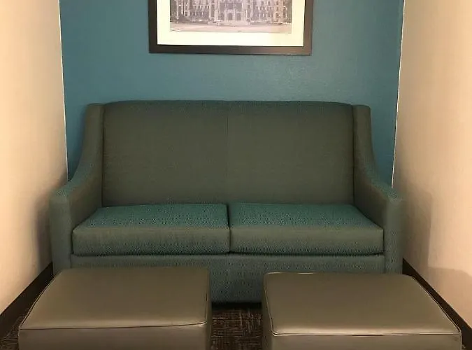 Hotel Regency And Suites 3*
